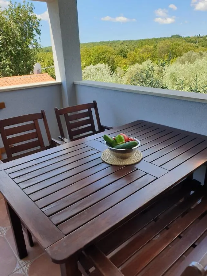 Apartments Villa Arancia Peruski Croatia
