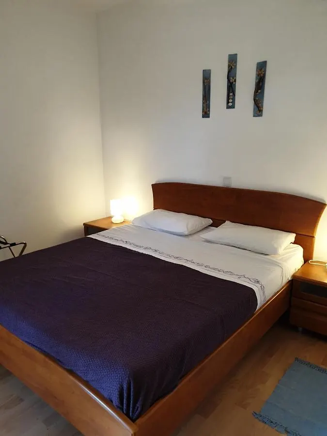 Apartments Villa Arancia Peruski
